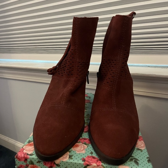 LUCKY BRAND BOOTS, SIZE 9 NEW :) - Picture 3 of 7